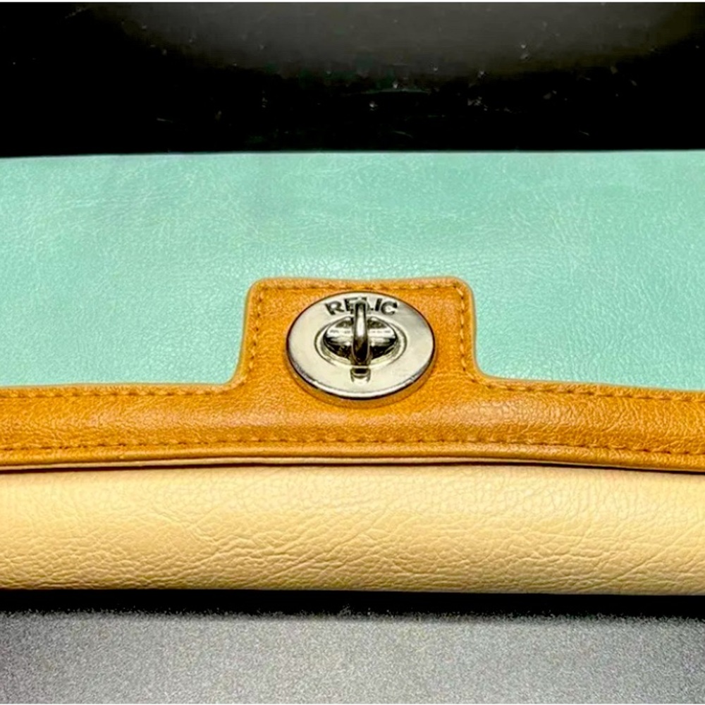 Relic By Fossil Womens Trifold Wallet Embossed Faux Leather Beige and Teal
